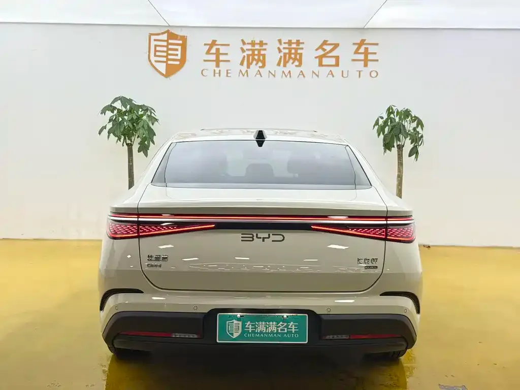 BYD Seal 07 DM-i — фото 7