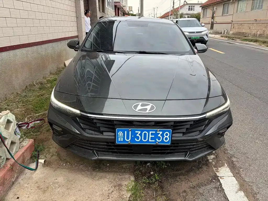 Hyundai Elantra — фото 6