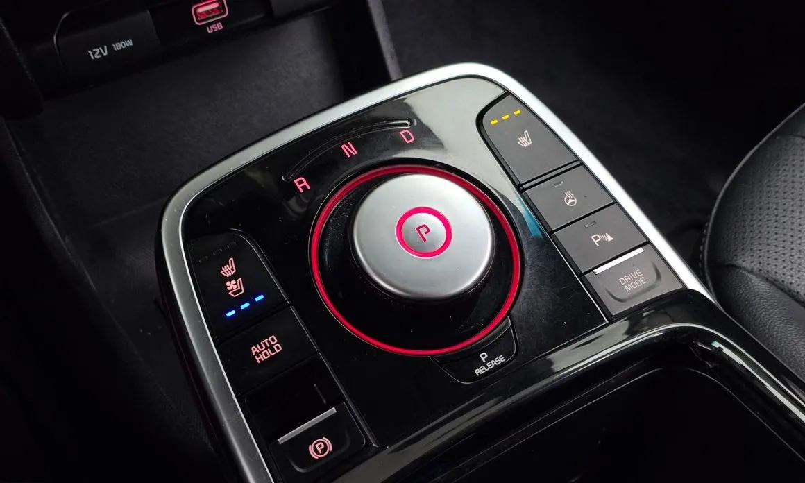 Kia Niro — фото 6