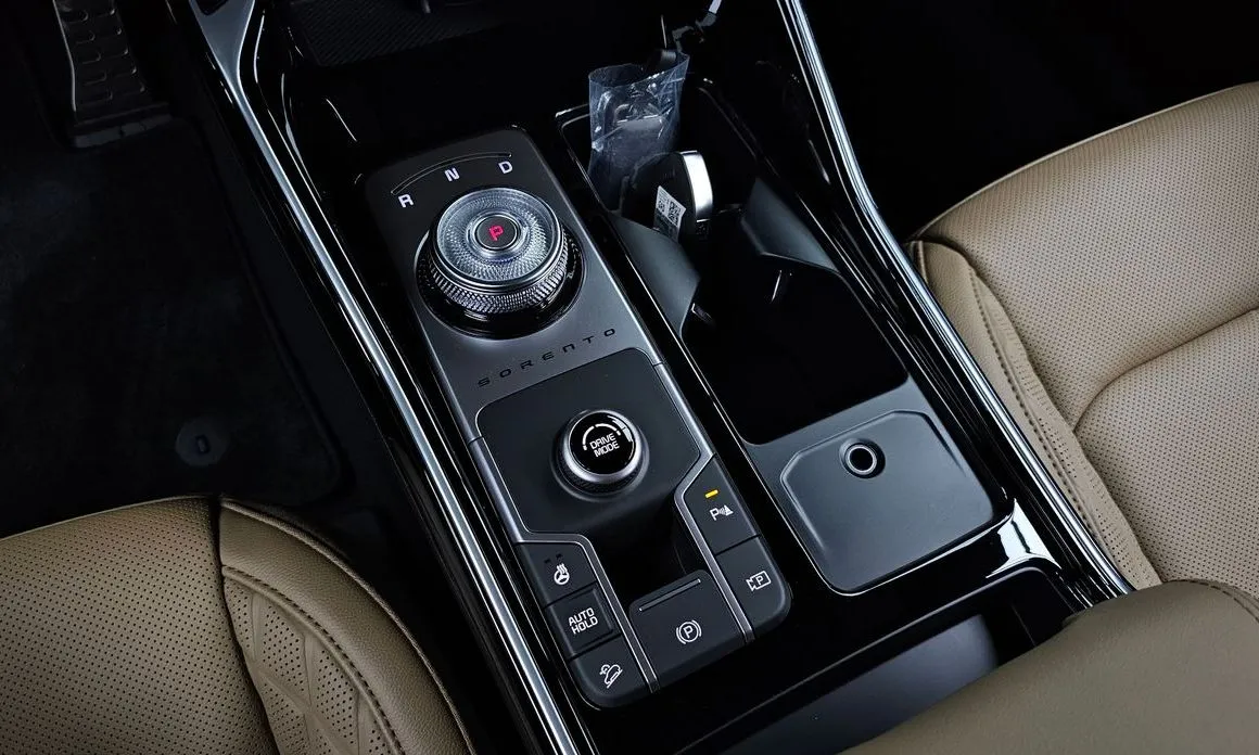 Kia Sorento — фото 4