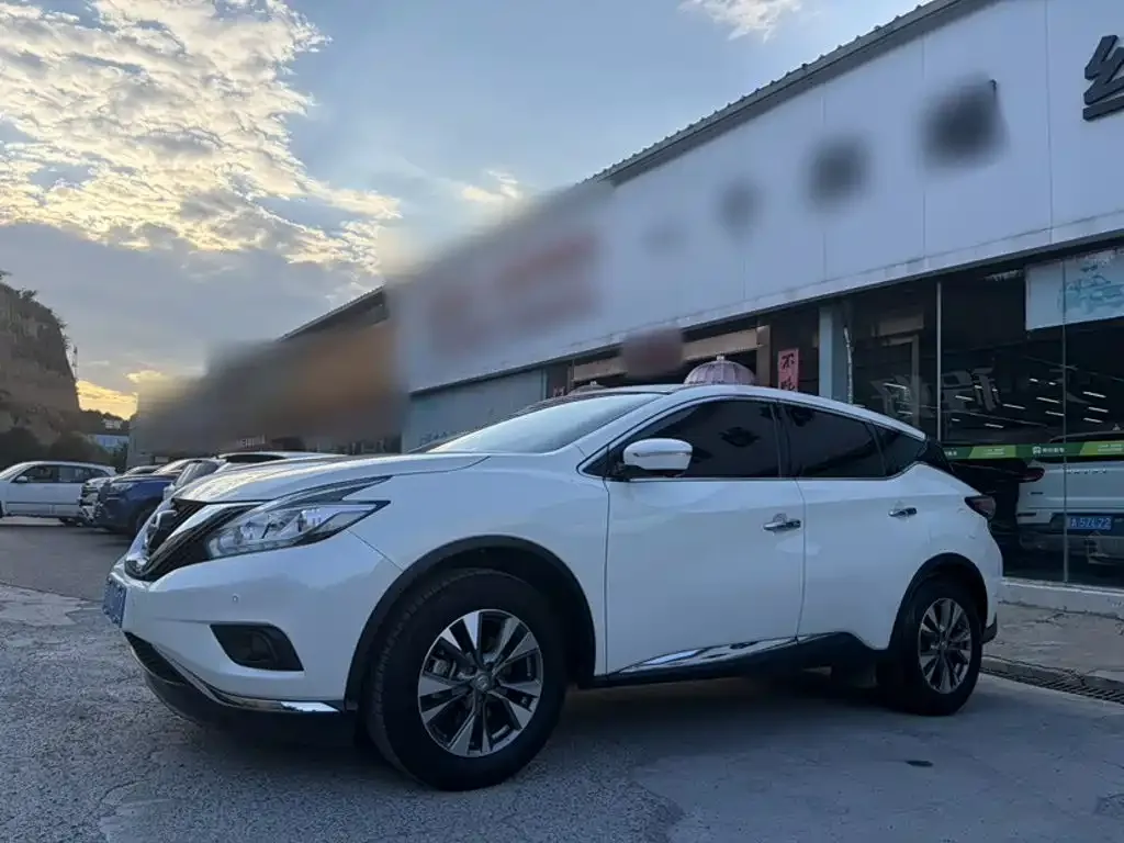 Nissan Murano — фото 1