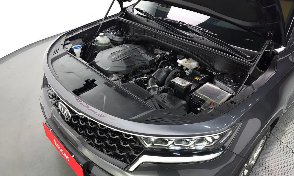 Kia Sorento — фото 6
