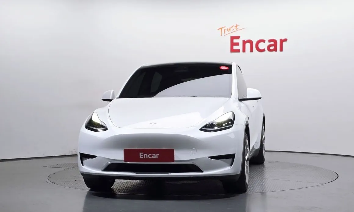 Tesla Model Y — фото 2