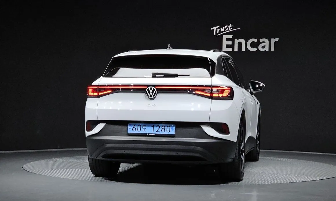 Volkswagen ID.4 — фото 6