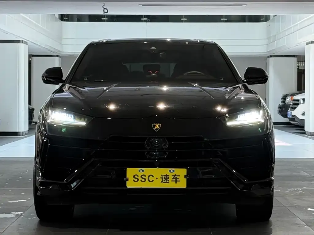 Lamborghini Urus — фото 8