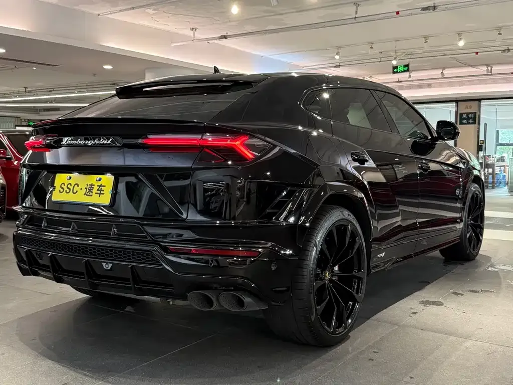 Lamborghini Urus — фото 3