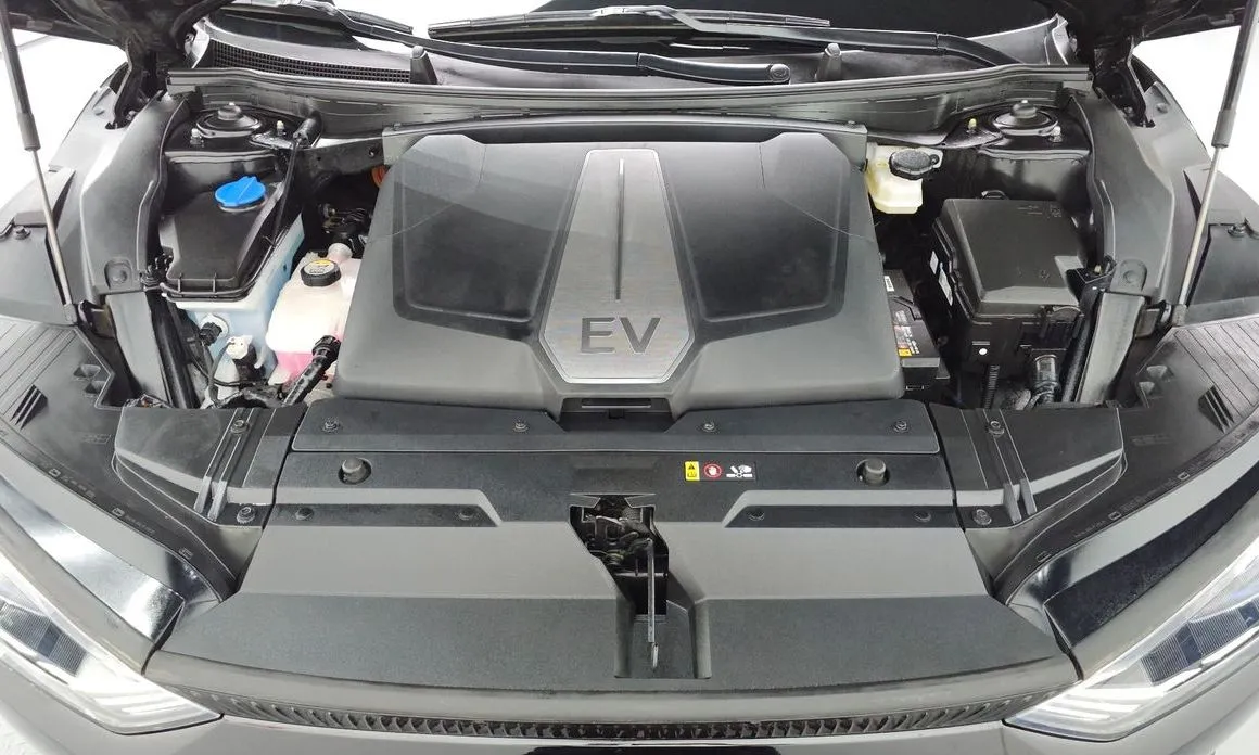 Kia EV6 — фото 10