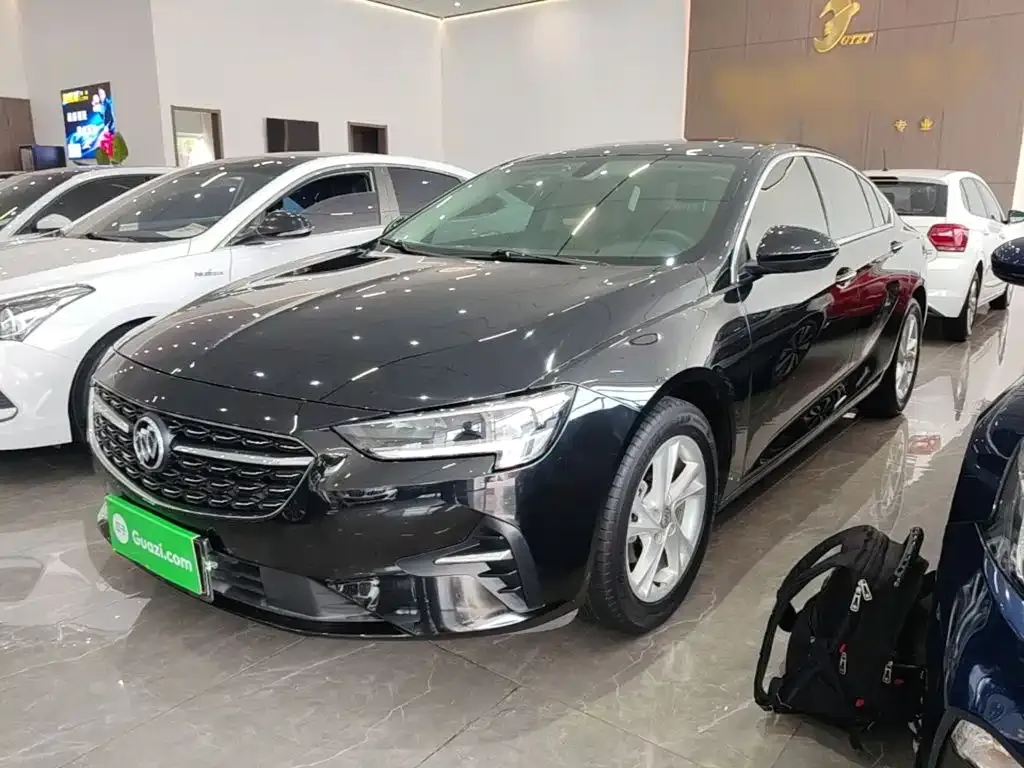 Buick Regal — фото 1