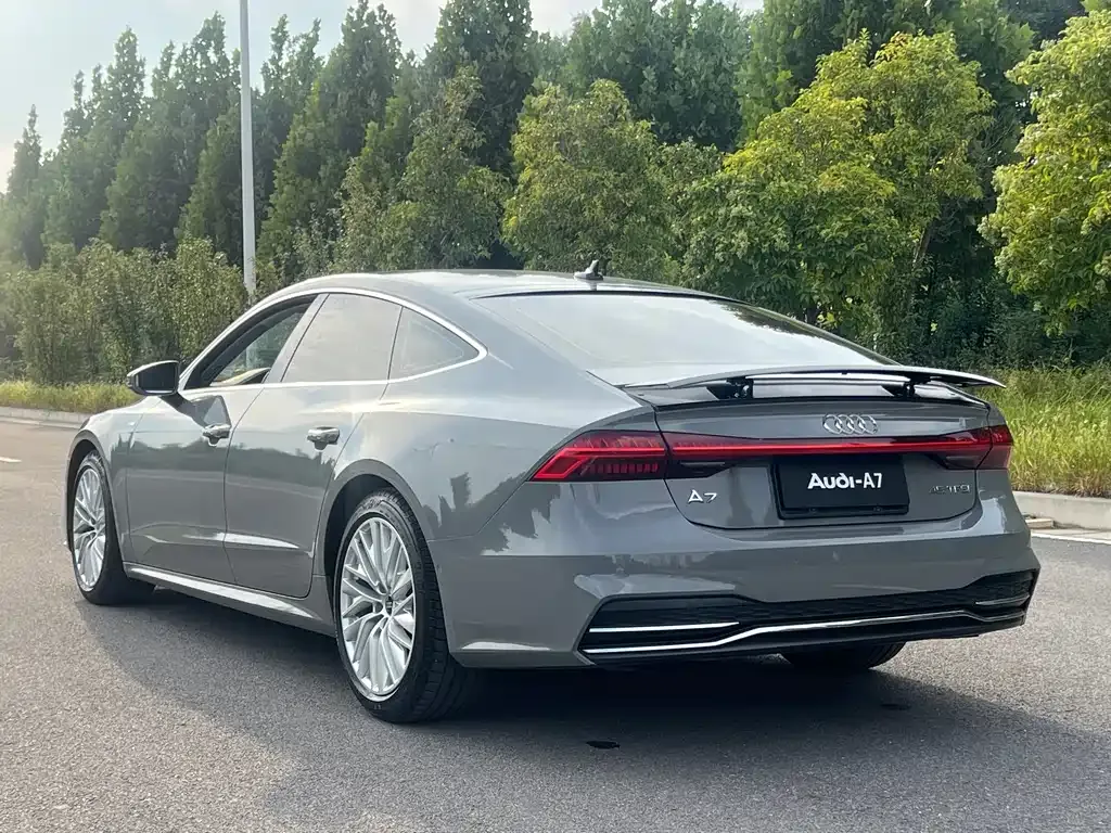 Audi A7 — фото 10