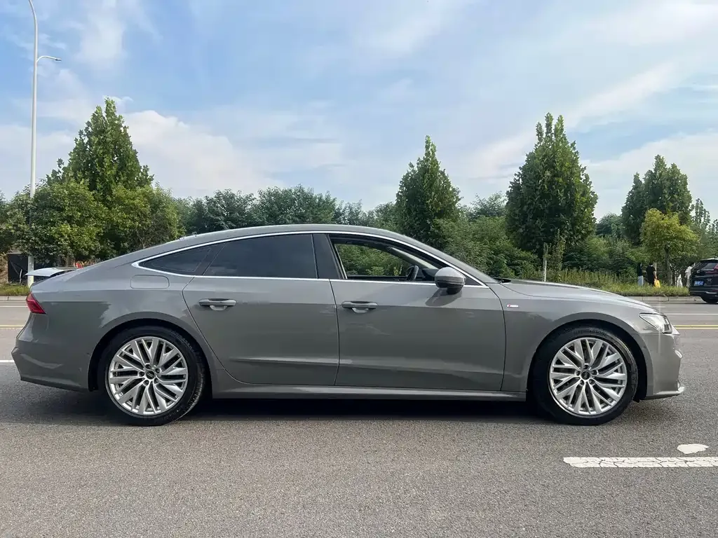 Audi A7 — фото 9