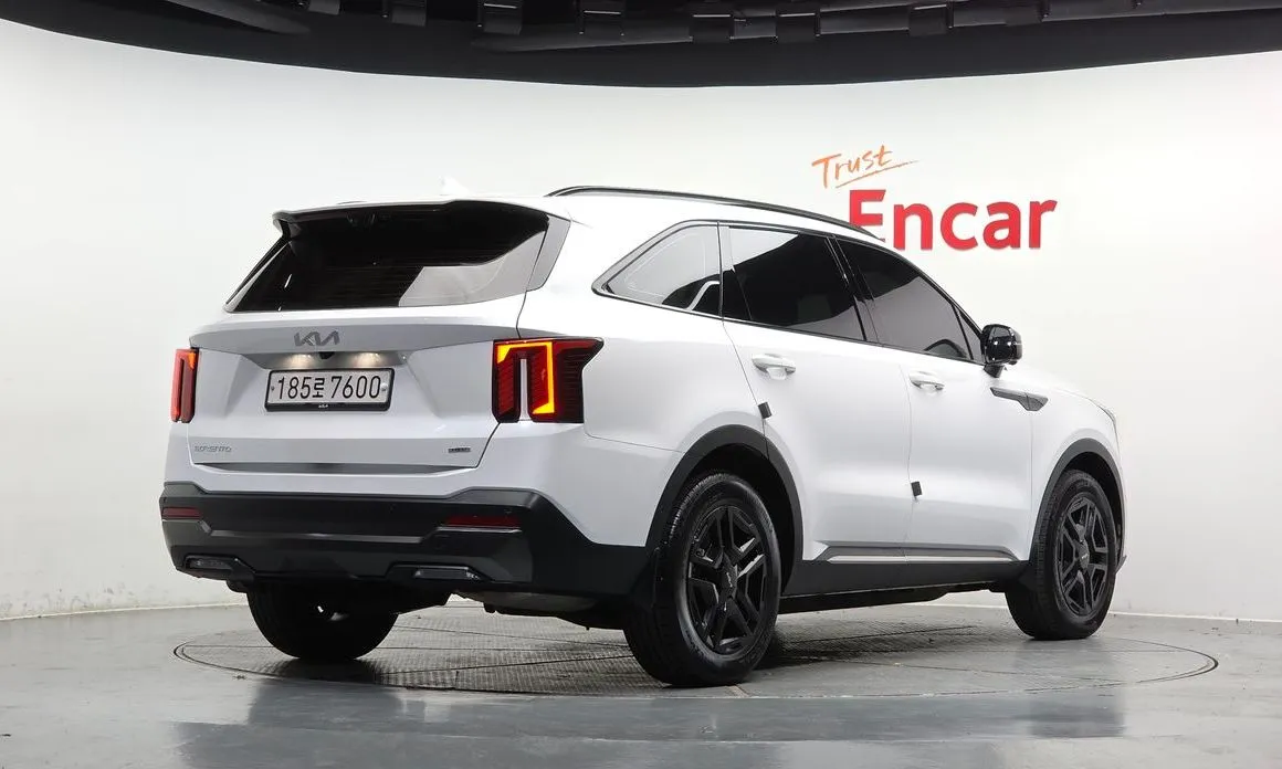 Kia Sorento — фото 7