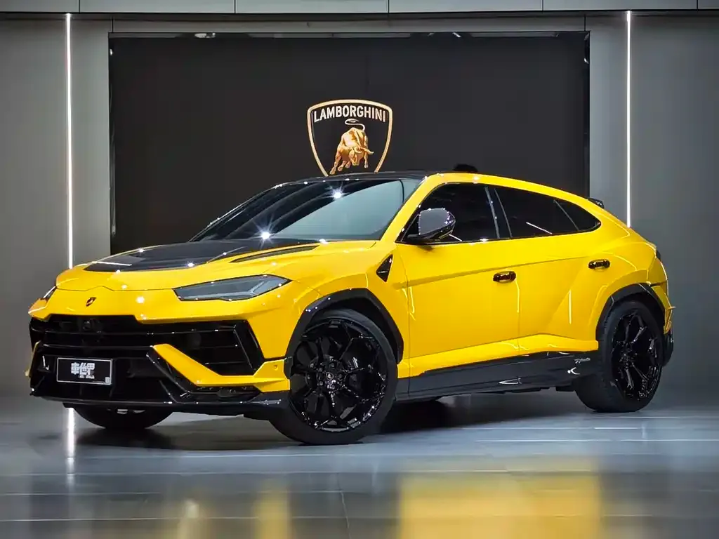 Lamborghini Urus — фото 1