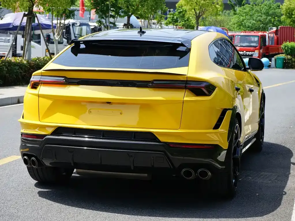Lamborghini Urus — фото 6