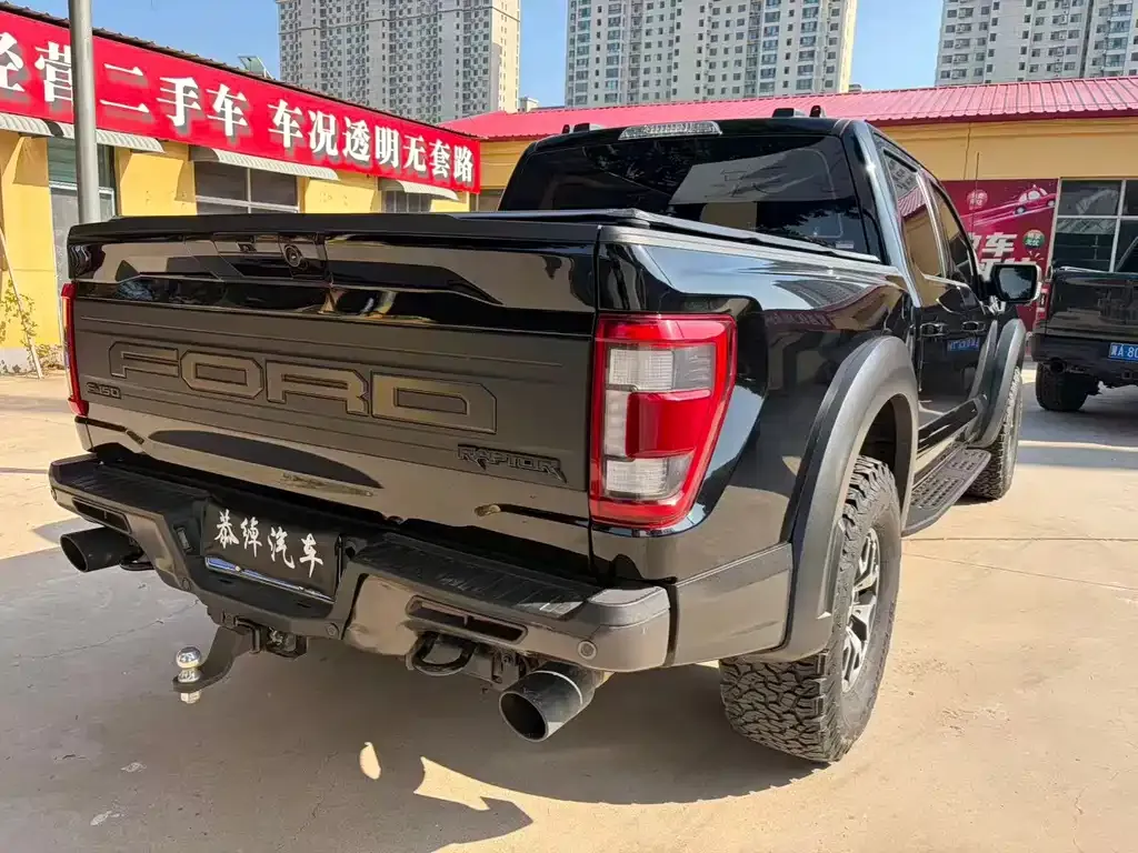 Ford F-150 Raptor — фото 10