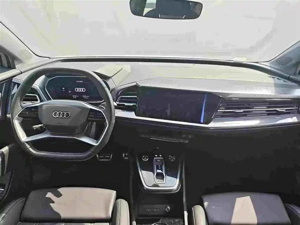 Audi Q4 e-tron — фото 5