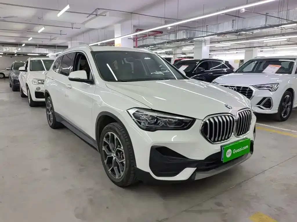 BMW X1 — фото 8