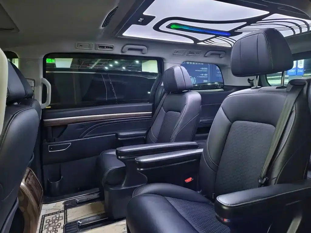GAC Motor Trumpchi M8 — фото 4
