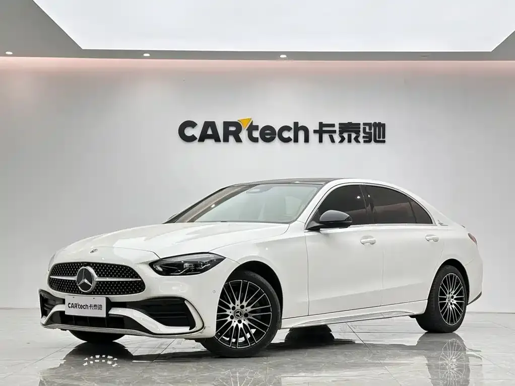Mercedes-Benz C-Class — фото 1