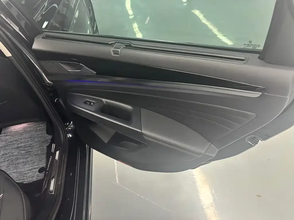 Volkswagen Passat — фото 6
