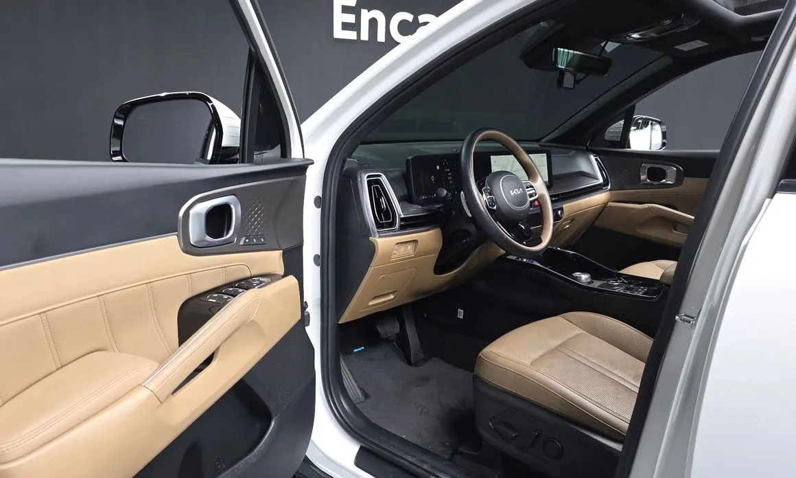 Kia Sorento — фото 9