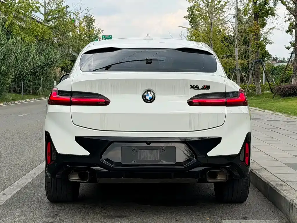 BMW X4 — фото 4