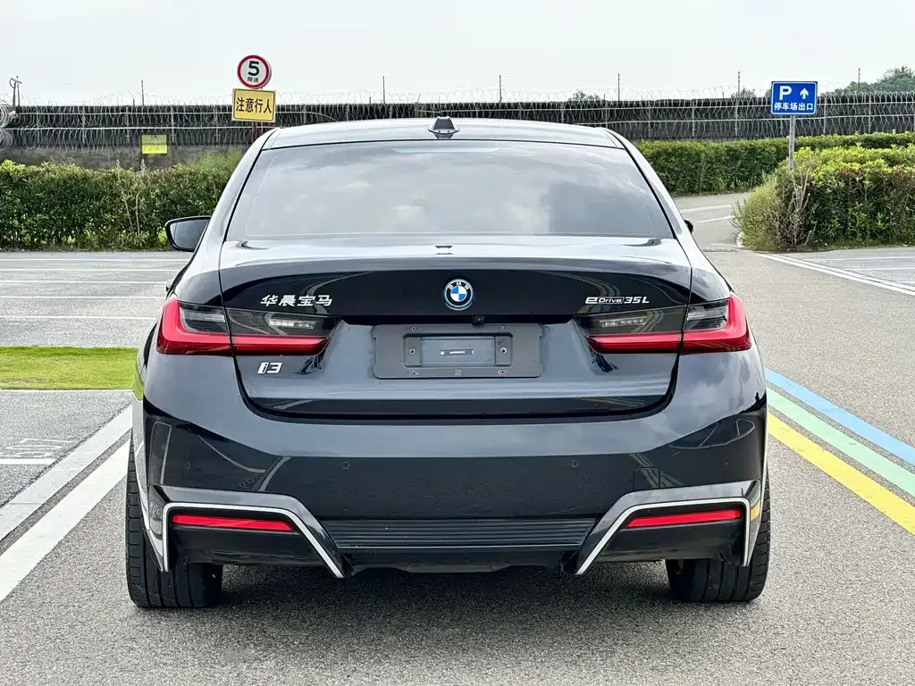 BMW i3 — фото 9