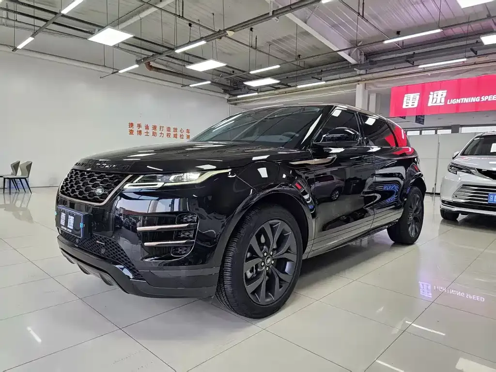 Land Rover Evoque — фото 1
