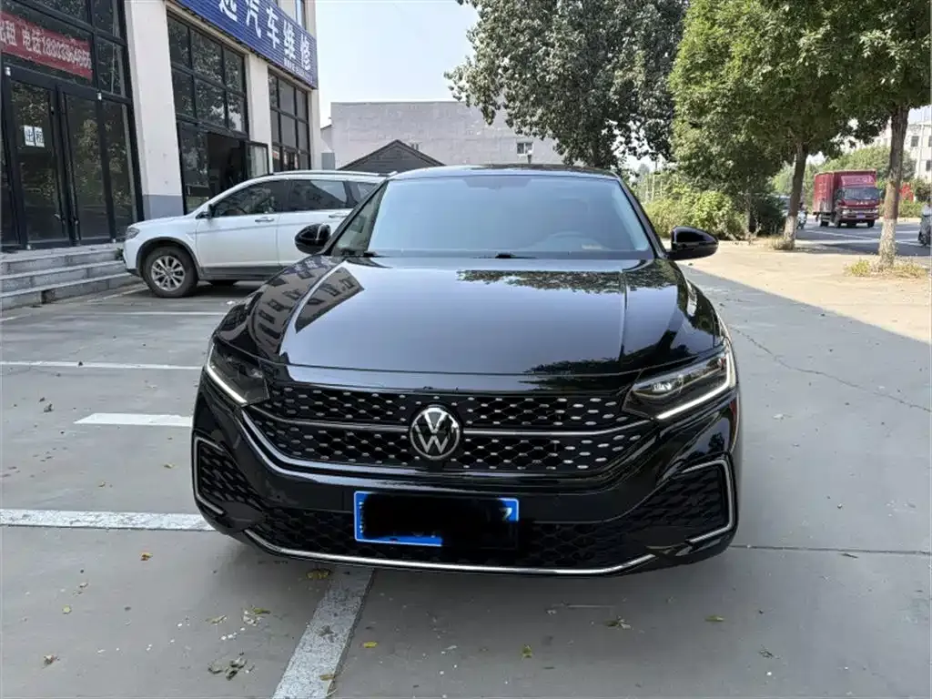 Volkswagen Passat — фото 5