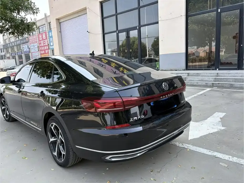 Volkswagen Passat — фото 2