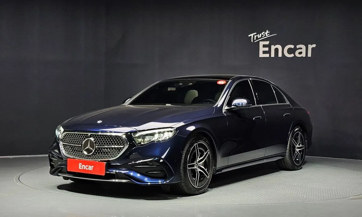 Mercedes-Benz E-Class — фото 1