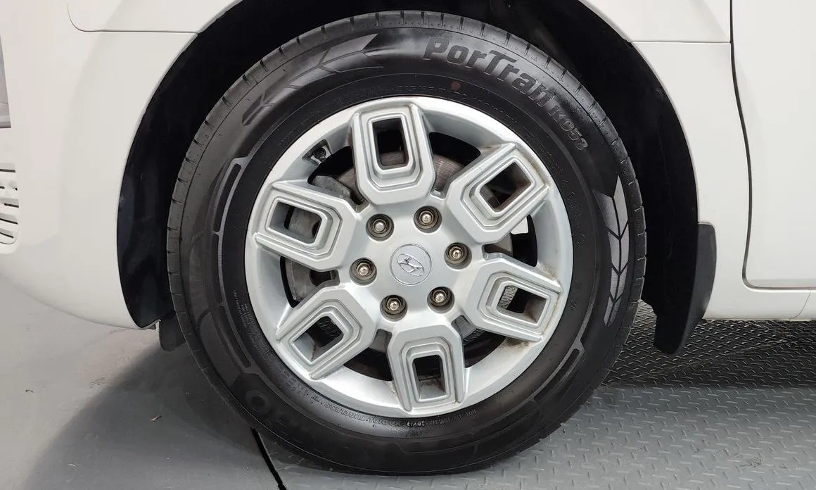Hyundai Staria — фото 9