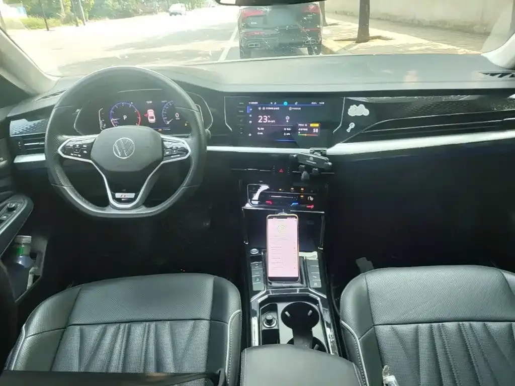 Volkswagen Passat — фото 6