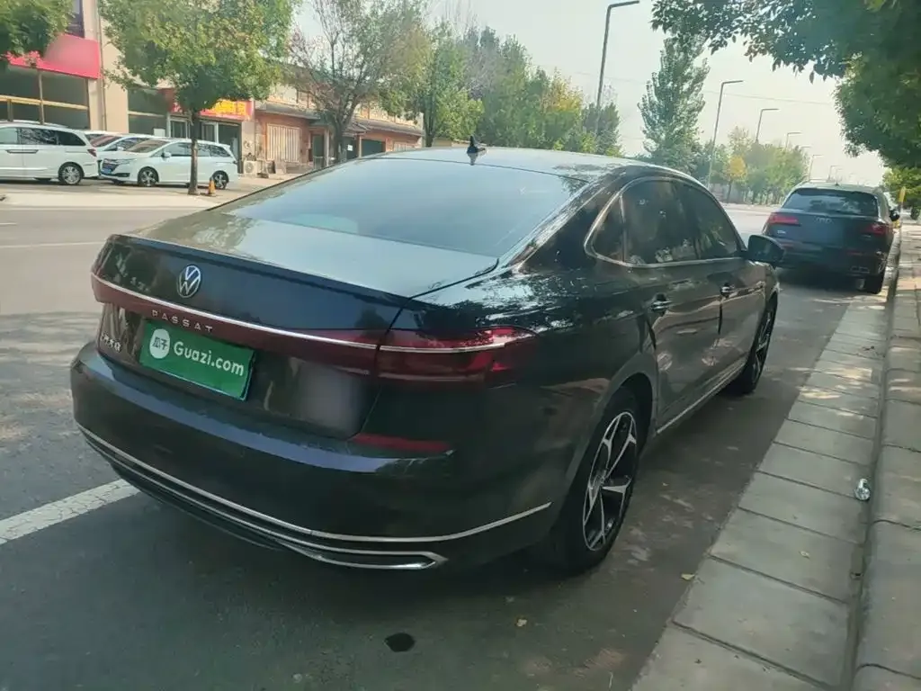 Volkswagen Passat — фото 2