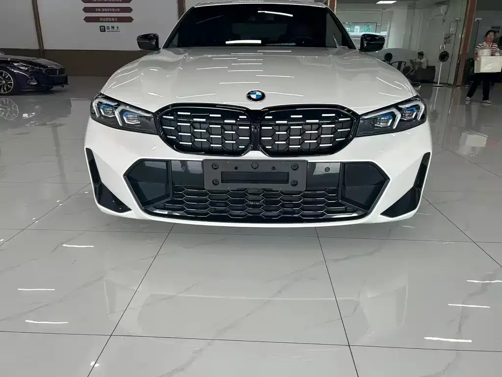 BMW 3 Series — фото 1