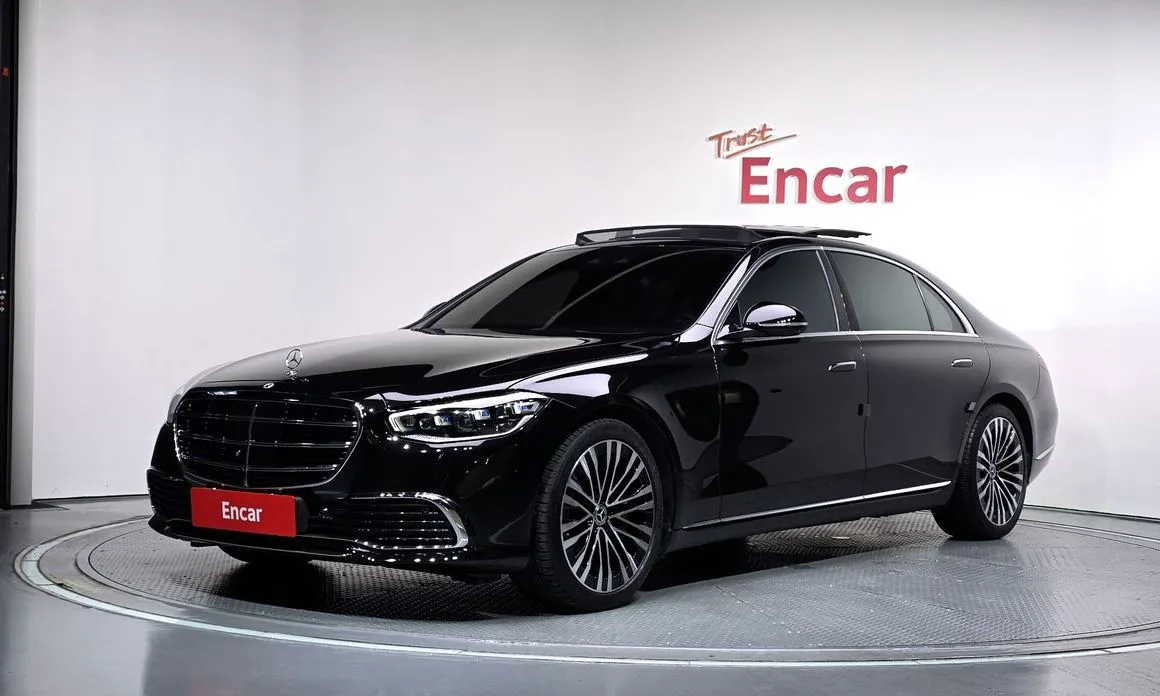 Mercedes-Benz S-Class — фото 1