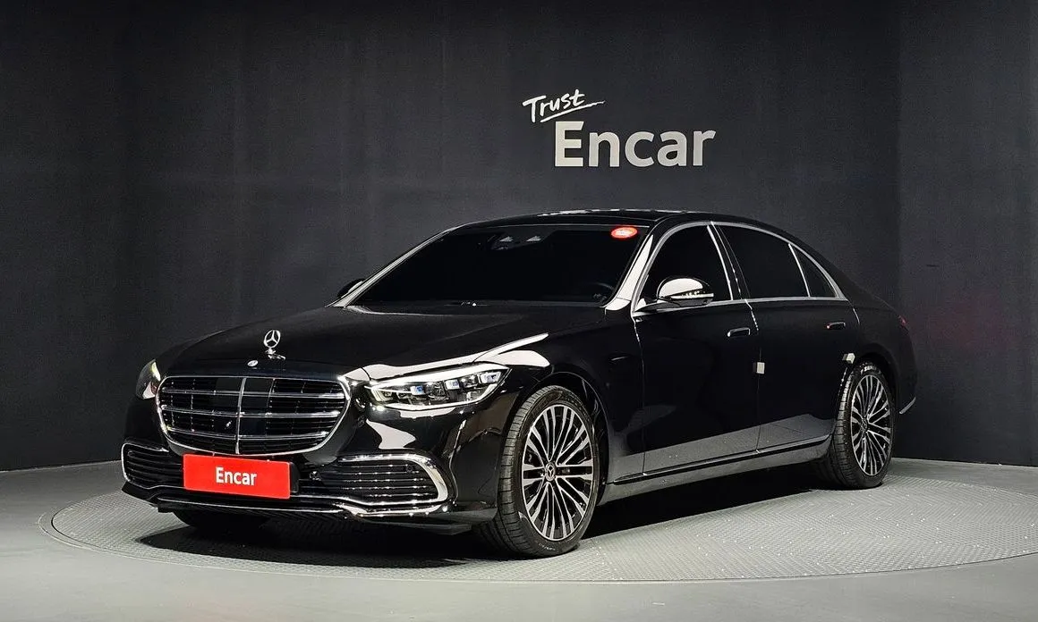 Mercedes-Benz S-Class — фото 1