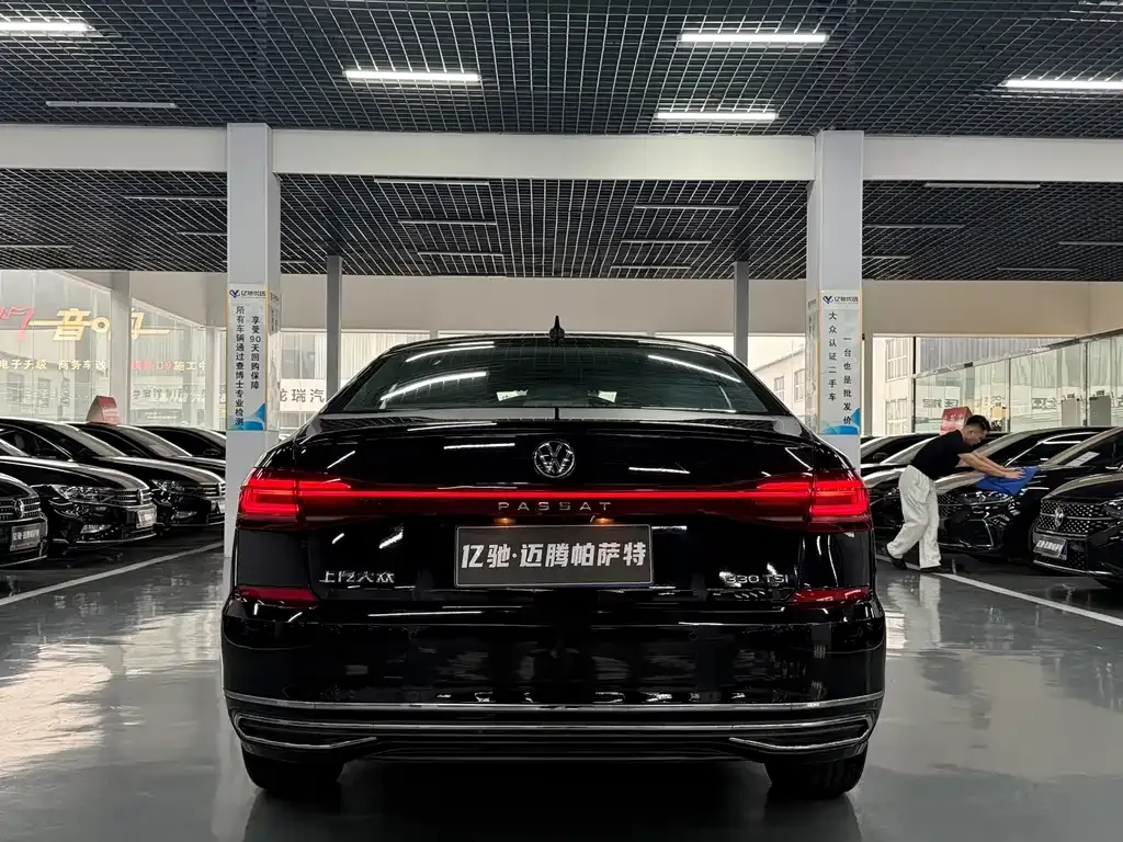 Volkswagen Passat — фото 4
