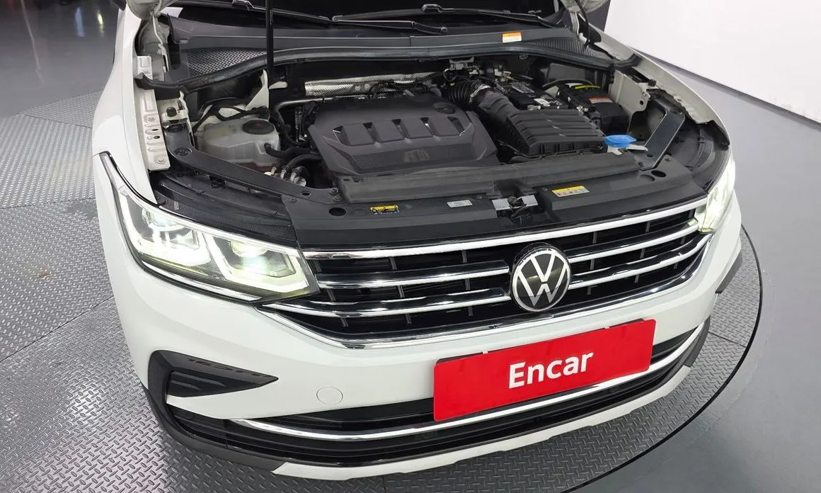 Volkswagen Tiguan — фото 10