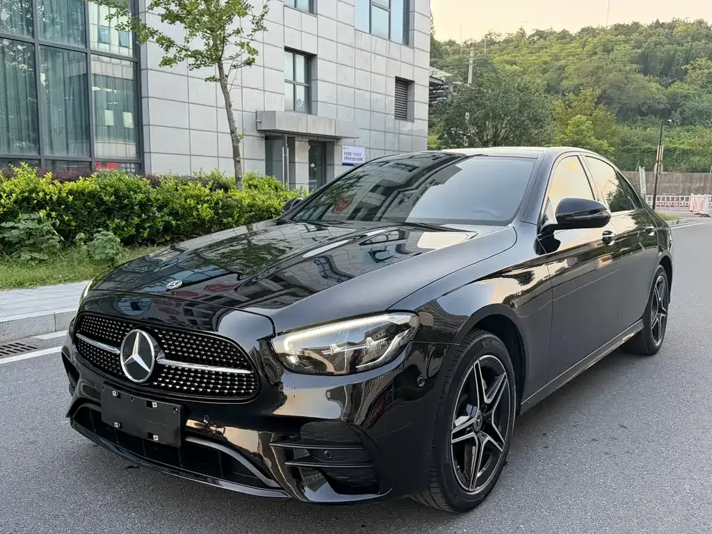 Mercedes-Benz E-Class (Import) — фото 1