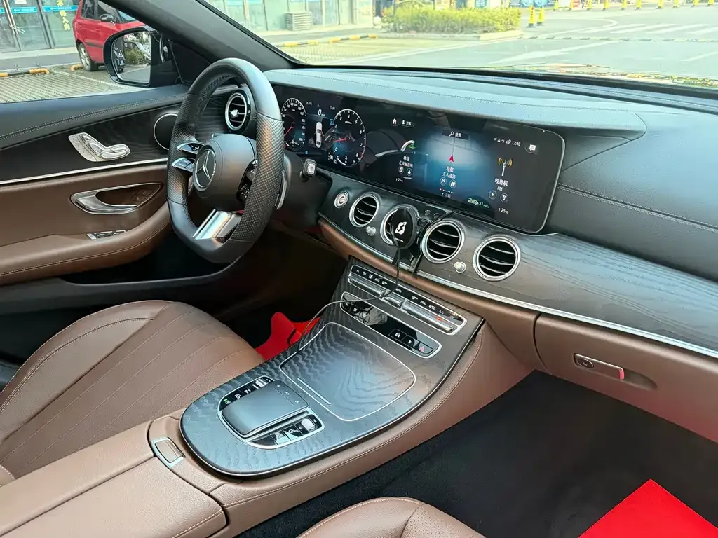 Mercedes-Benz E-Class (Import) — фото 3