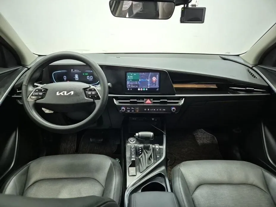 Kia Niro — фото 10