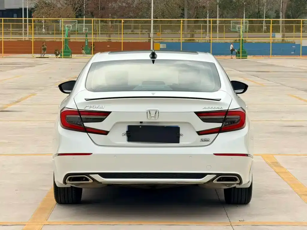Honda Accord — фото 2