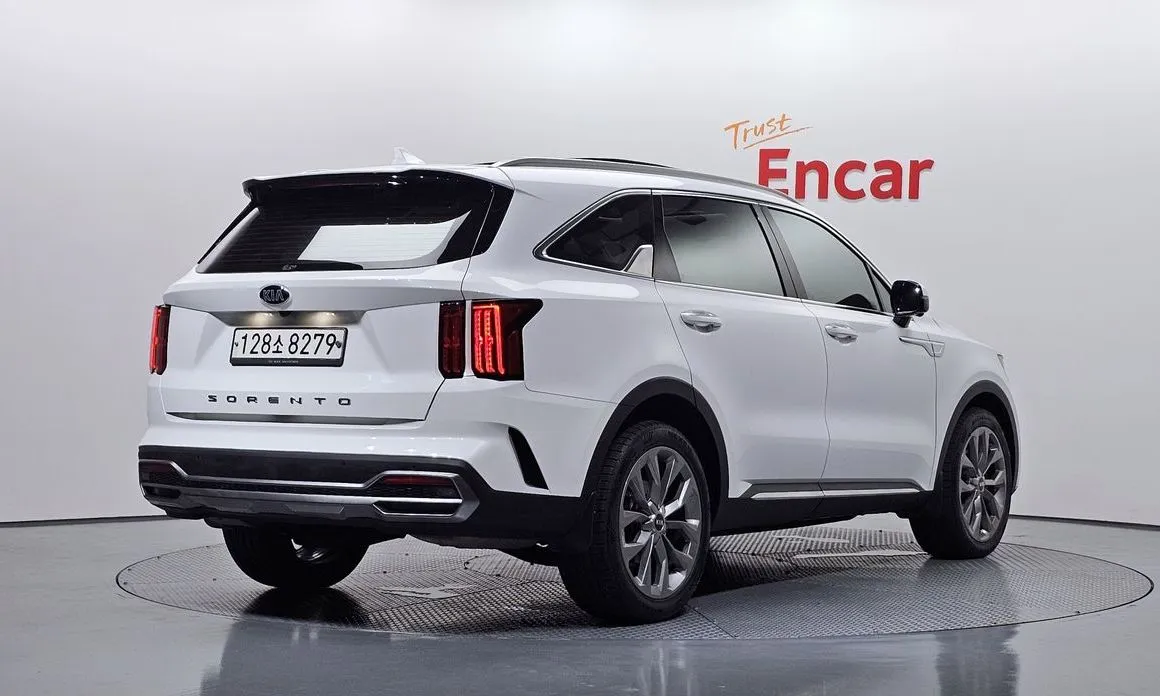 Kia Sorento — фото 5
