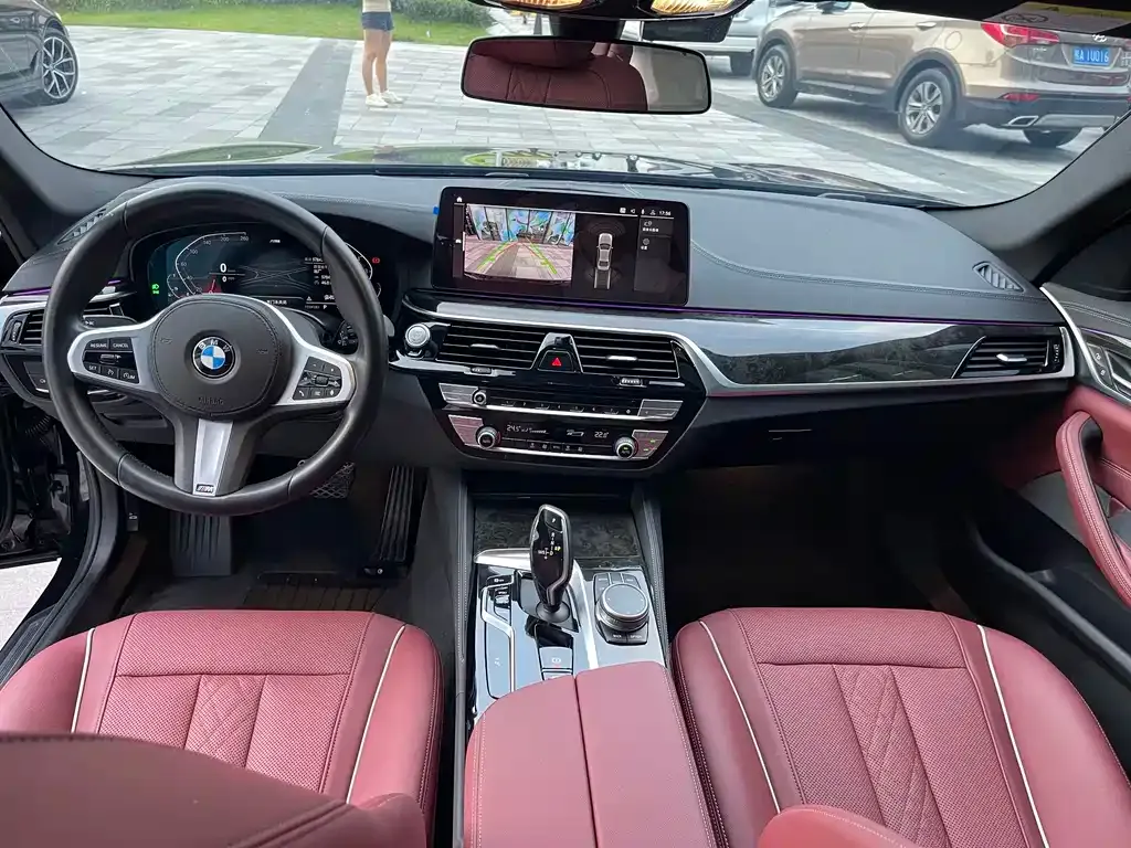 BMW 5 Series — фото 2