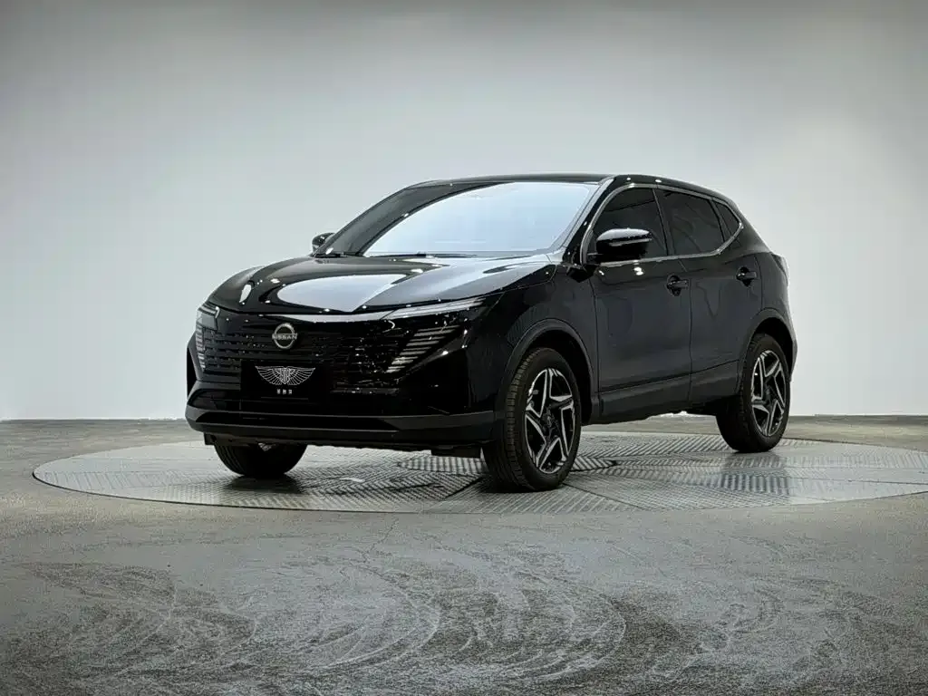 Nissan Qashqai — фото 1