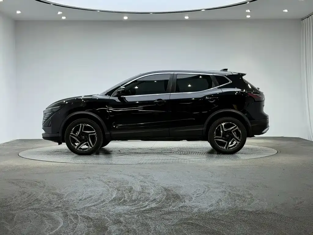 Nissan Qashqai — фото 5
