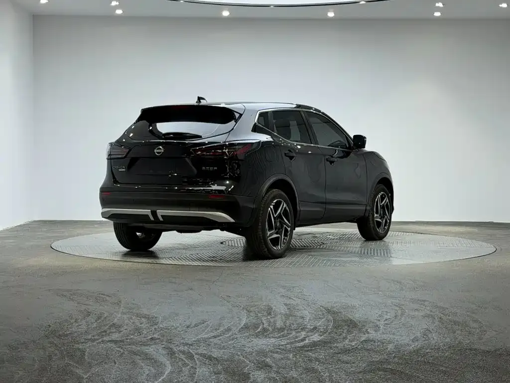 Nissan Qashqai — фото 3