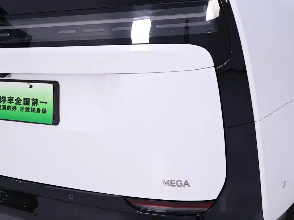 Li Auto MEGA — фото 6
