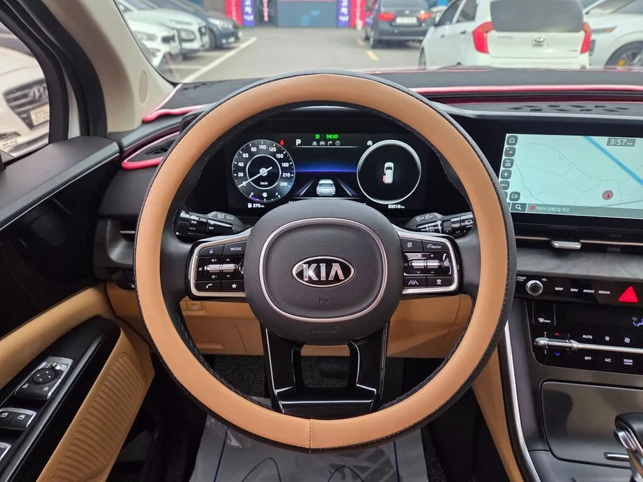 Kia Carnival — фото 4