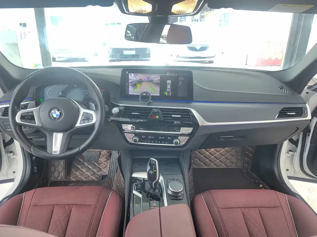 BMW 5 Series — фото 6
